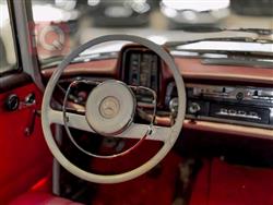 مرسيدس بنز E-Class